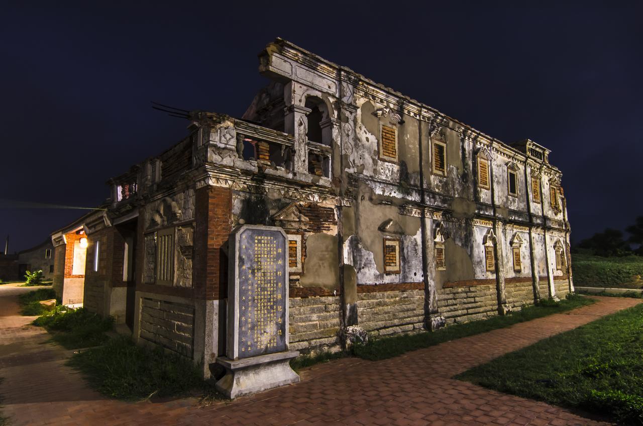 Jinning Beishan Old Western Style Hostel מראה חיצוני תמונה